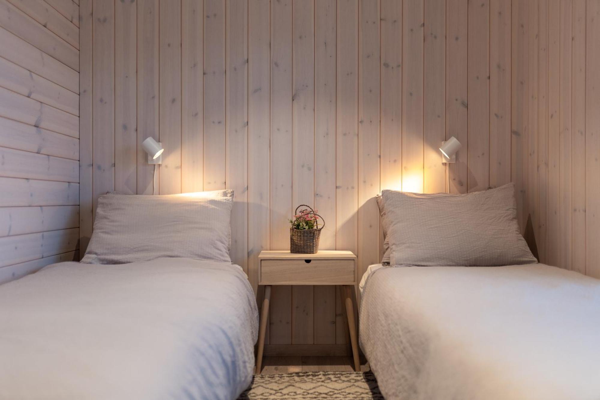 Vikran Seaside Lodge Straumsjoen Buitenkant foto
