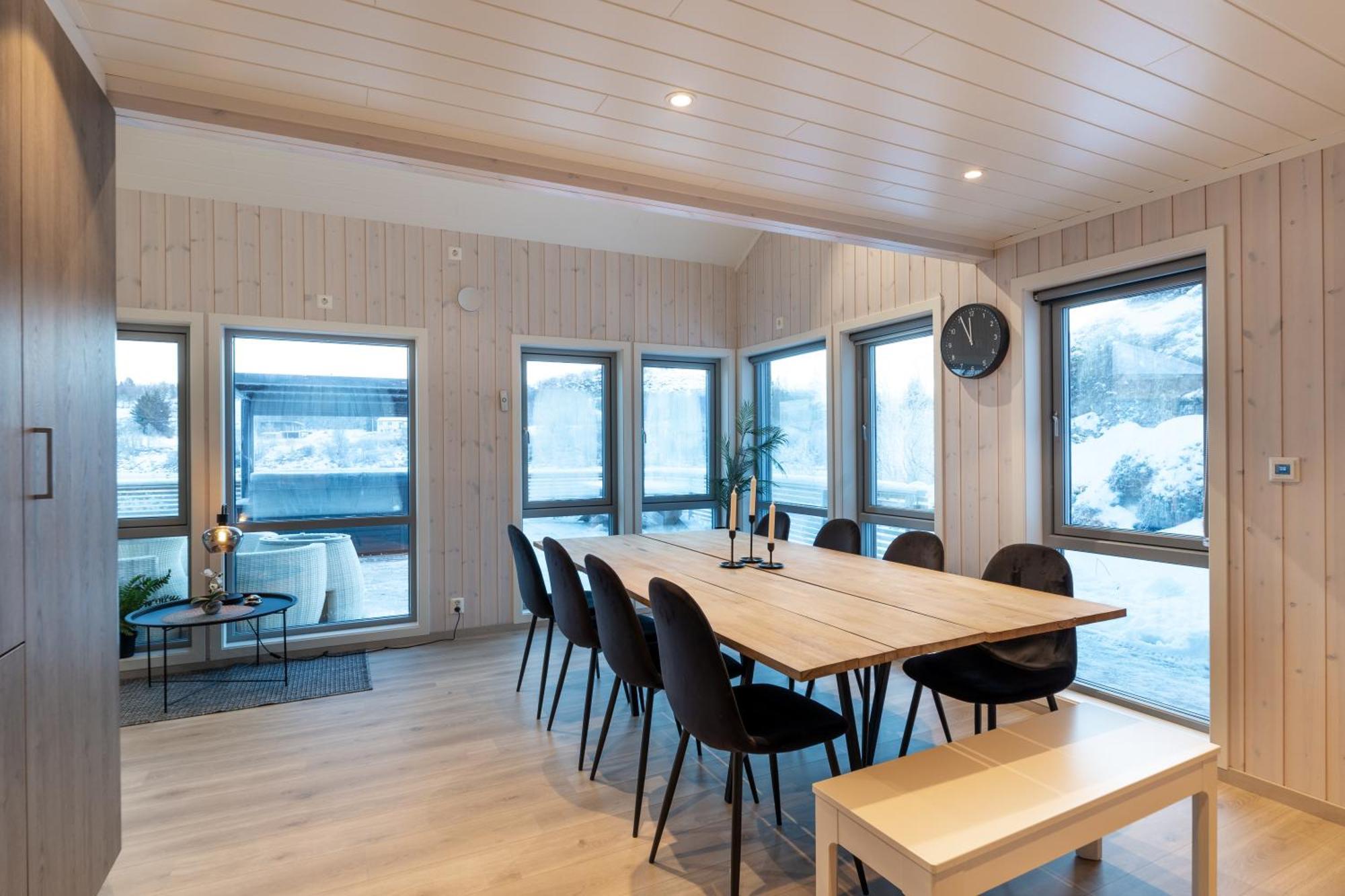 Vikran Seaside Lodge Straumsjoen Buitenkant foto